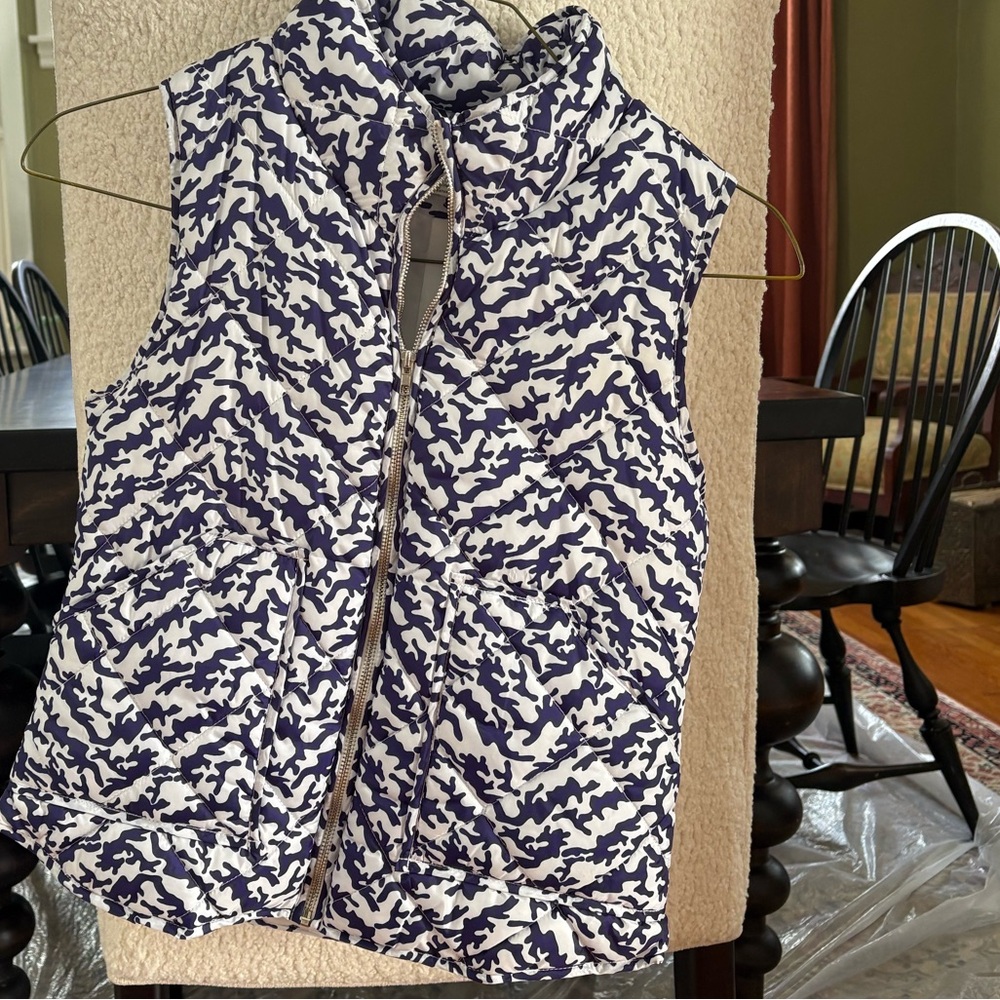 Peach Love California Purple and White Coral Patterned Vest